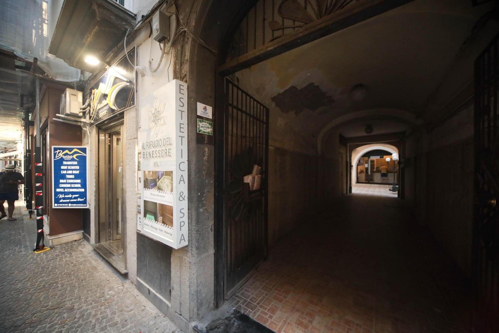 Lucrezia'S Home Castellammare di Stabia Dış mekan fotoğraf